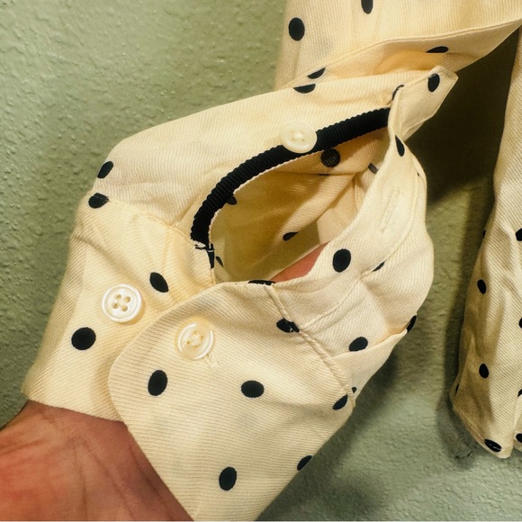 Chico's Foulard Light Pink Polka Dot Button Down Shirt Size 8/10 - Picture 3 of 11